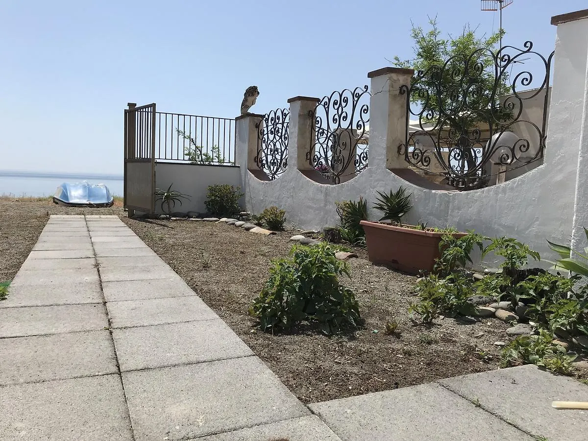 Casa C&S Villa Mascali Italy